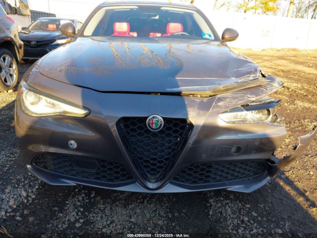 2017 Alfa Romeo GIULIA Q4