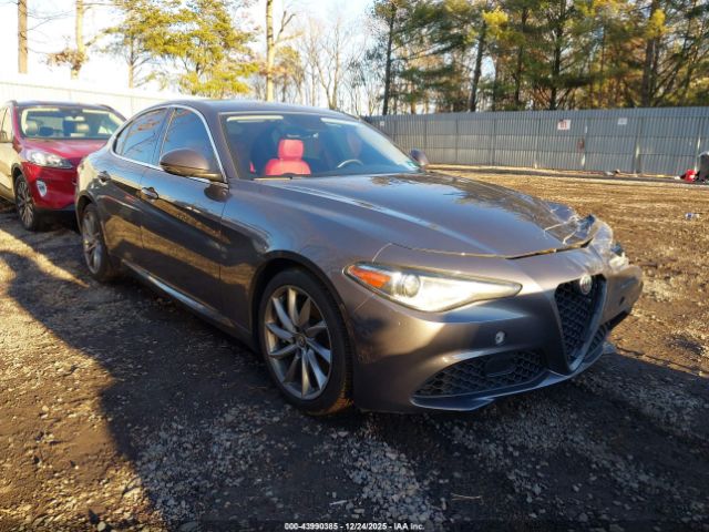 2017 Alfa Romeo GIULIA Q4