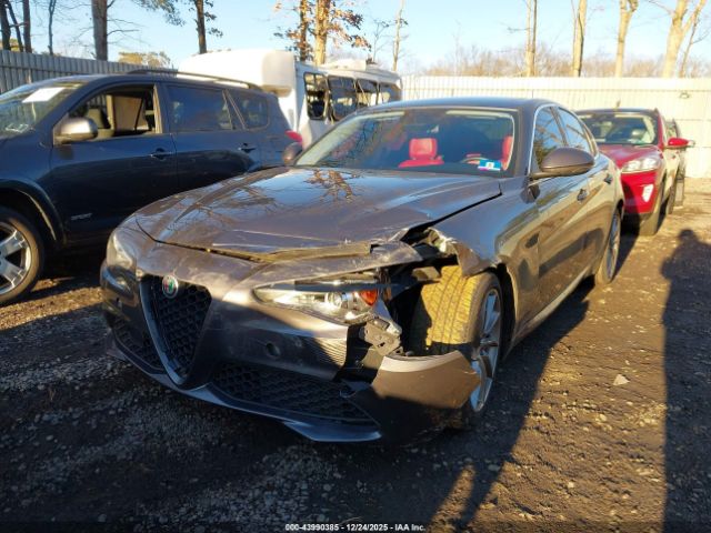 2017 Alfa Romeo GIULIA Q4